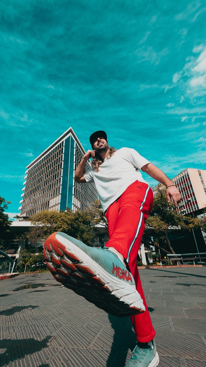 Alex in the city — dynamic energy